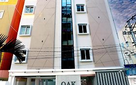 Oak Business Hotel